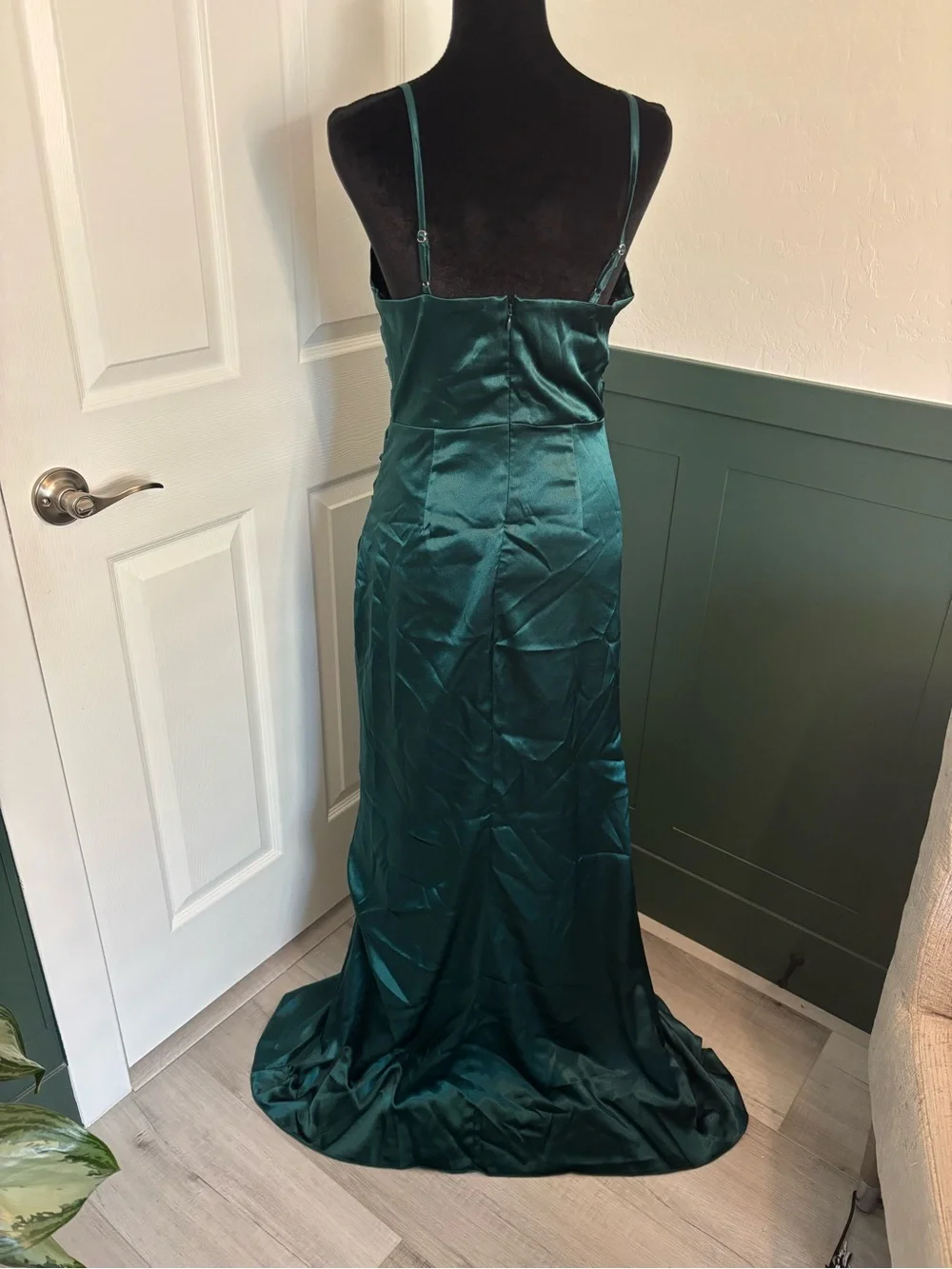 Birdy Grey Lydia Shiny Emerald Satin Bridesmaid Dress Slit NWT Medium - Picture 5 of 13